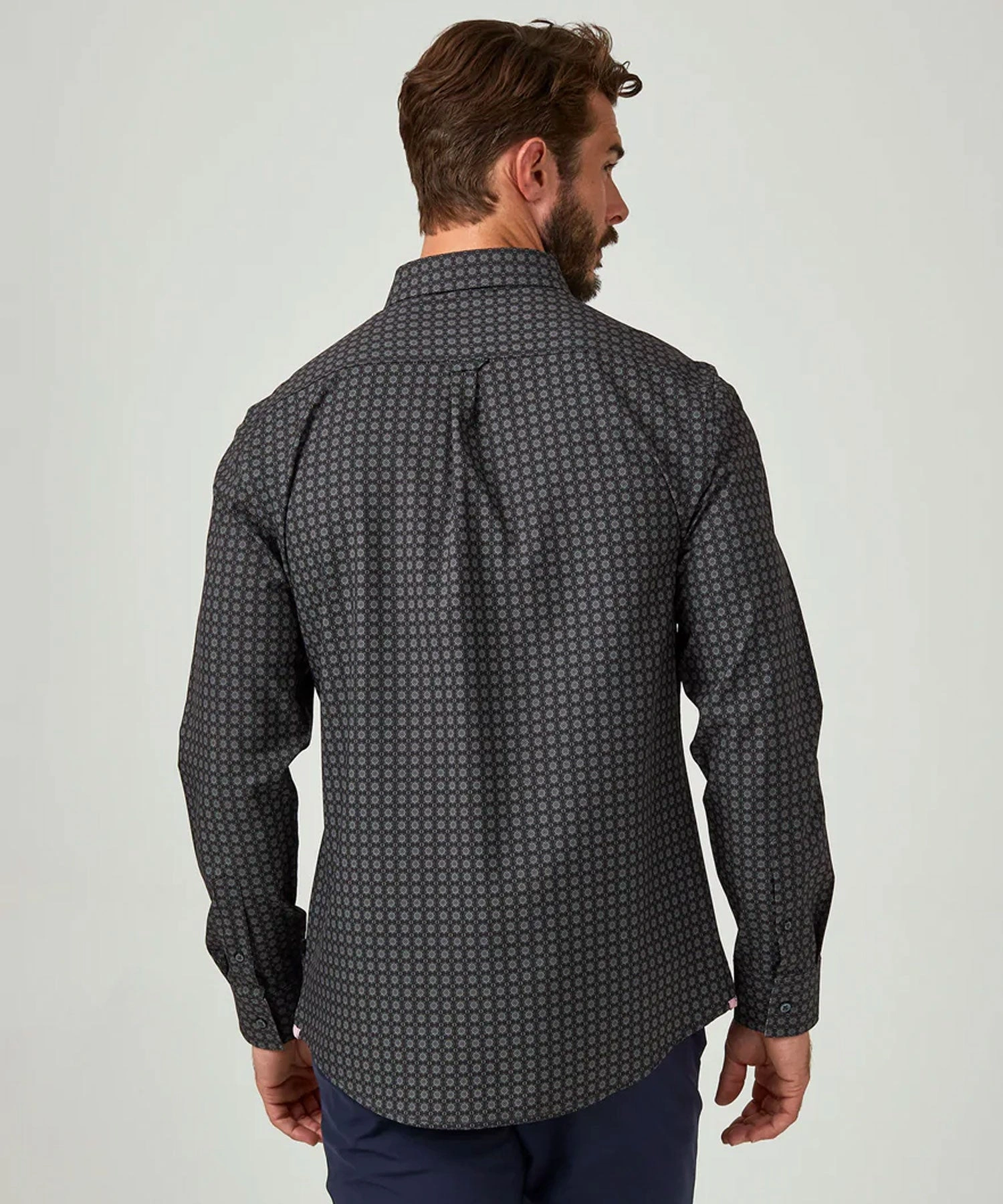 Camisa Meknes 7 Diamonds Negra: Elegancia Nocturna para el Hombre Sofisticado.
